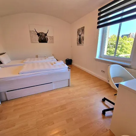 Anne, Grosszuegige アパート ケムニッツ